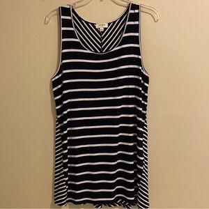 Umgee Women’s Size L Sleeveless Black White Striped Top Round Neck